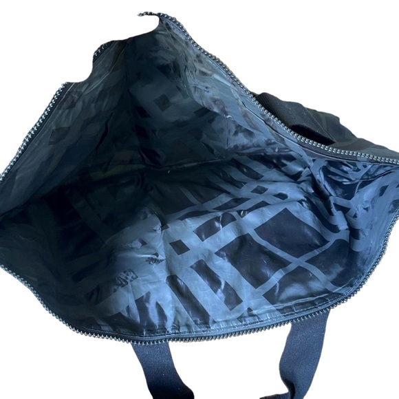 Burberry Medium Check Weekend Bag, Unisex, Black - Picture 2 of 4